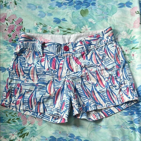 Lilly Pulitzer The Callahan Short - Red Right Return - Resort White - 2 - Picture 1 of 11